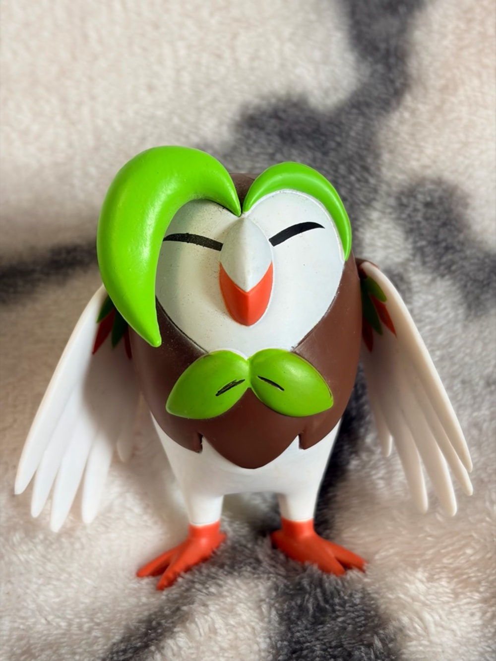 Pokémon - DATRIX/Rowlet (Grass/Ghost) 3” Vinyl Action Figure - EUC/Like New